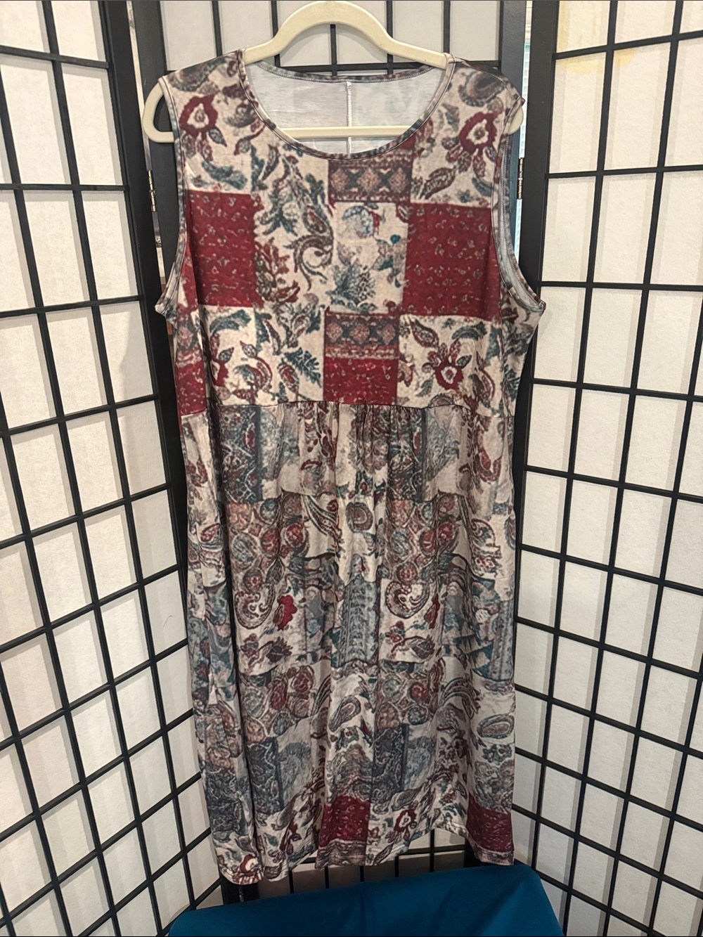 Sleeveless screen print Patchwork Midi Dress in Red and Cream